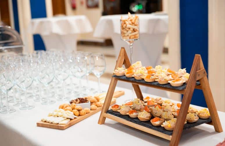 Caterings con Montaje en Madrid y Zaragoza. Doña Col Catering.