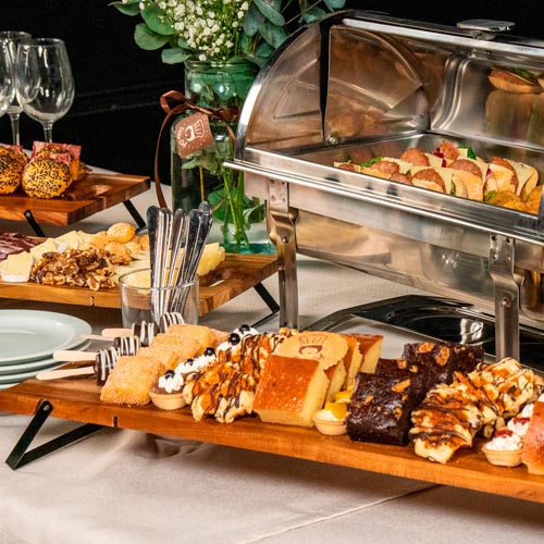 Caterings de Coffee Break con Montaje Elegante en Madrid y Zaragoza. Doña Col Catering.