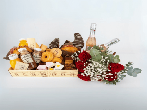 Desayuno con rosas y cava para 2 personas