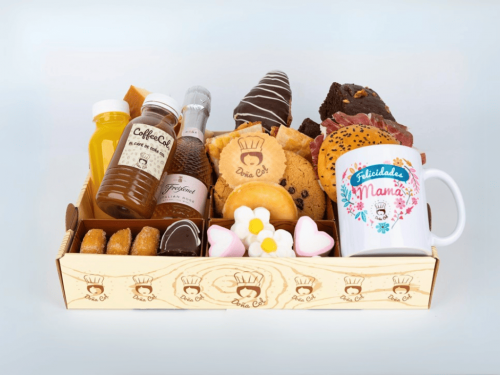 Desayuno FELICIDADES MAMÁ para 1 persona