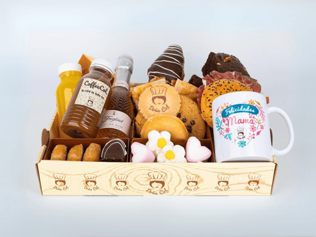 Desayuno FELICIDADES MAMÁ para 1 persona